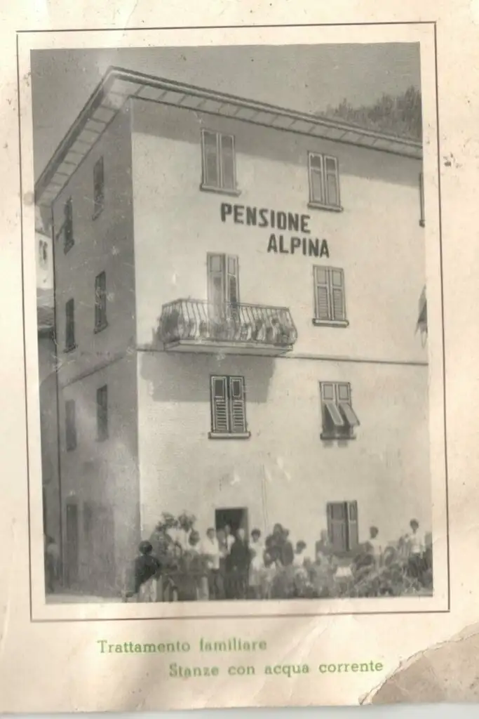 Cartolina d'epoca della Pensione Alpina